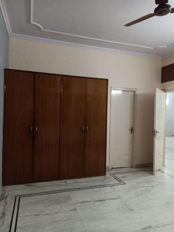 4 BHK for rent in Sector 21, Gurugram — semi-furnished — 2200 sq.ft