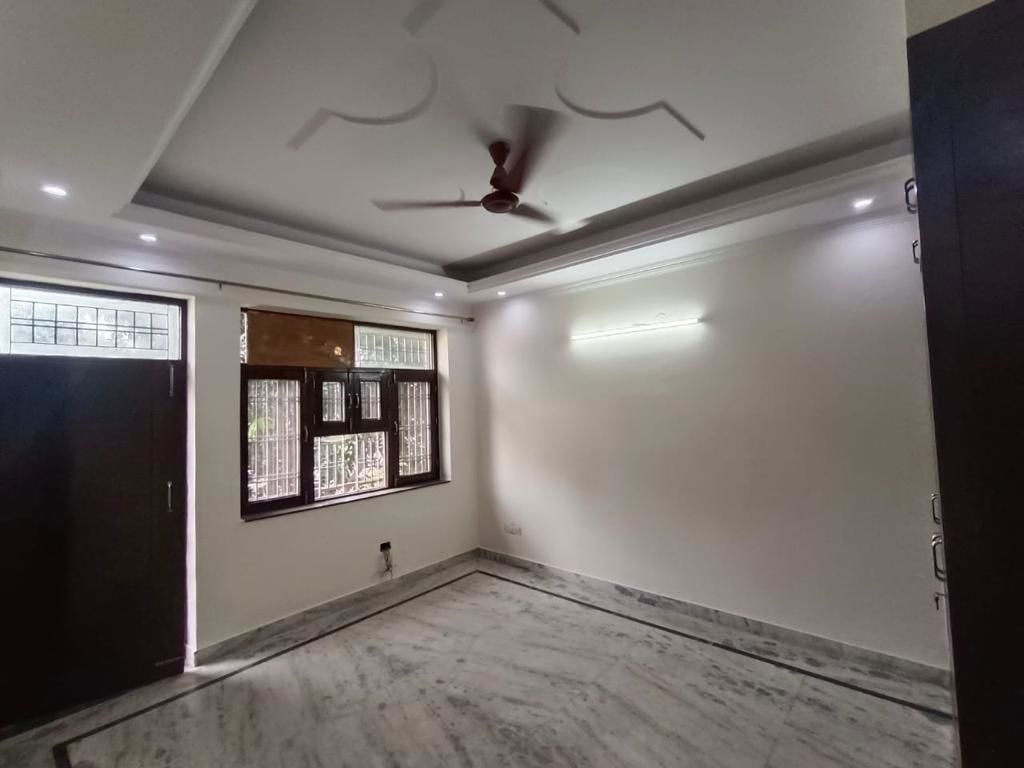 4 BHK for rent in Sector 23, Gurugram — semi-furnished — 2800 sq.ft — Ansal Plaza Sector-23