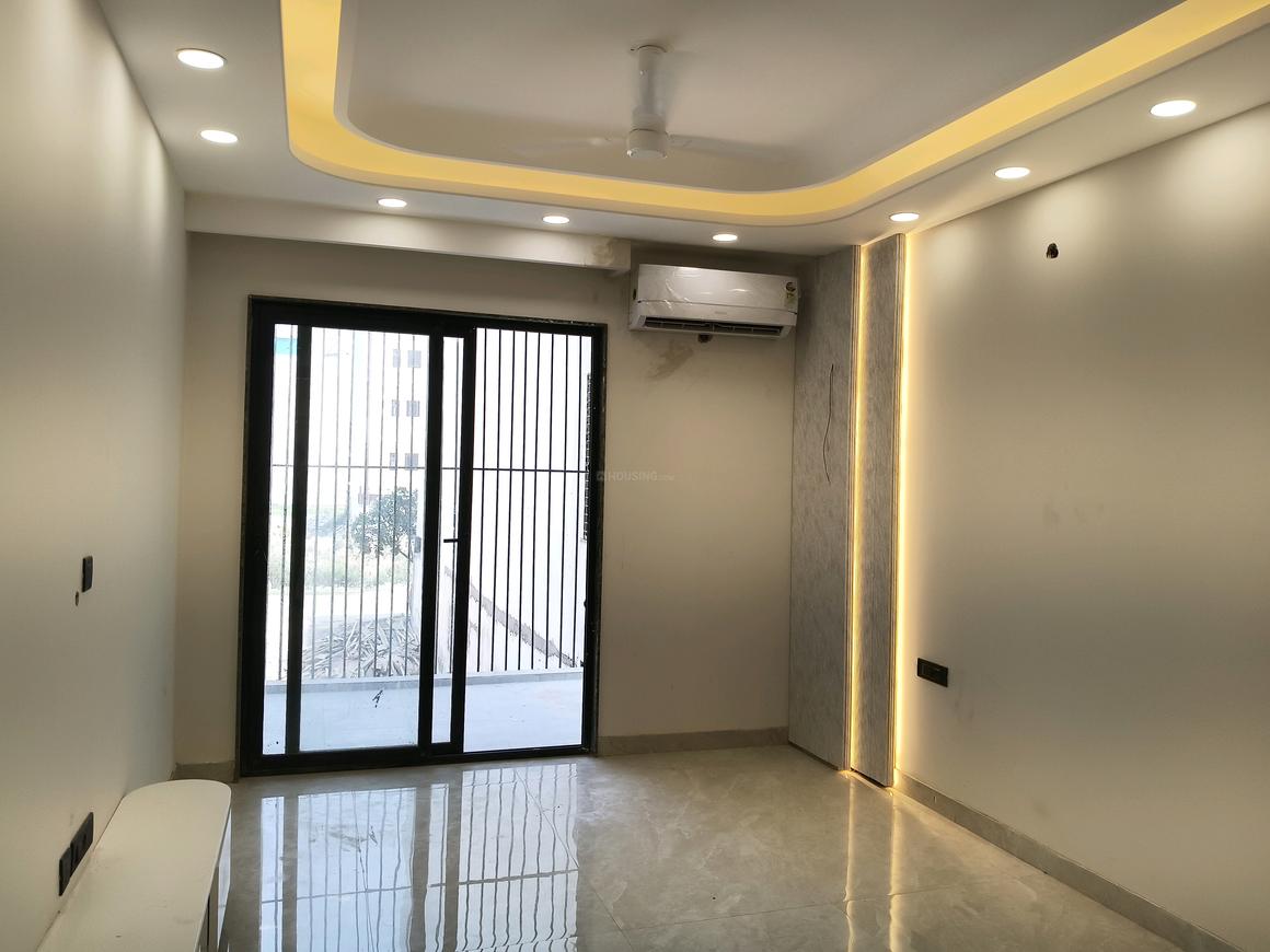4 BHK for rent in Sector 23, Gurugram — semi-furnished — 2400 sq.ft