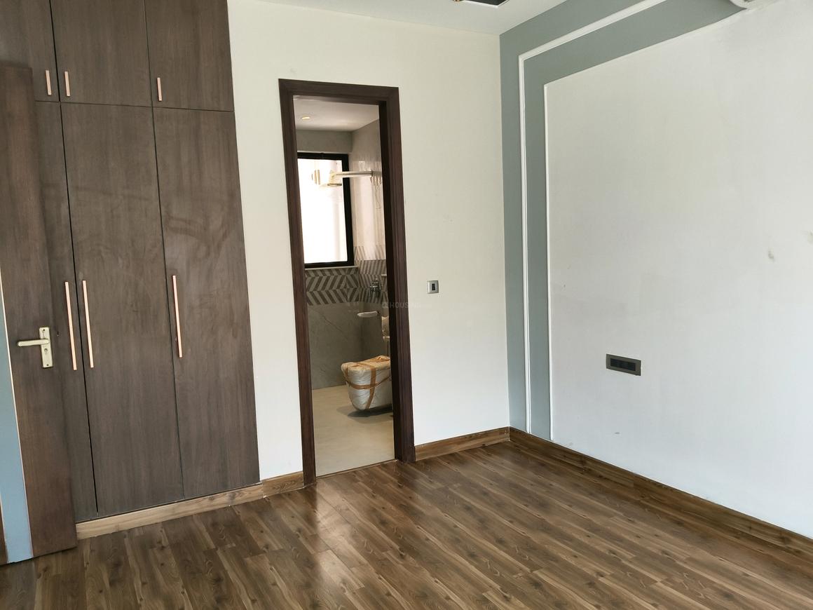 4 BHK for rent in Sector 23A, Gurugram — semi-furnished — 2800 sq.ft
