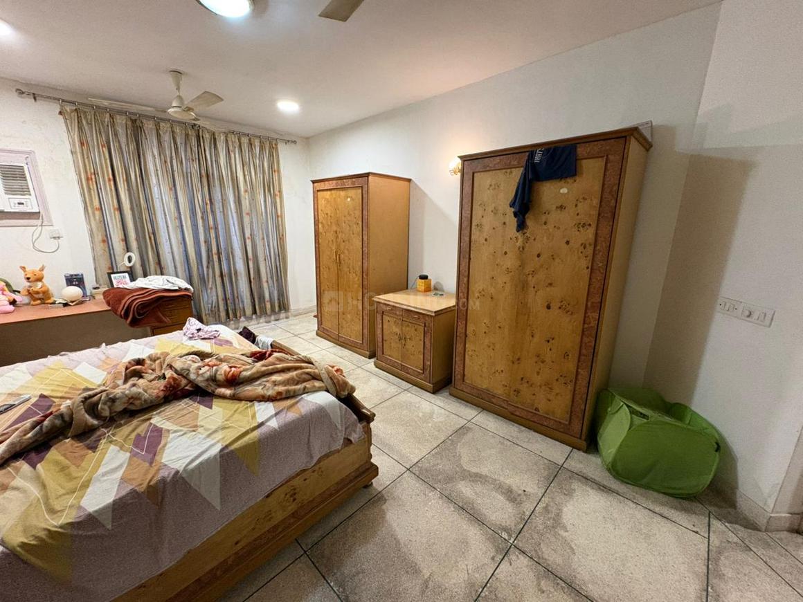 4 BHK for rent in Sector 33, Gurugram — semi-furnished — 1570 sq.ft — Unitech The Residences