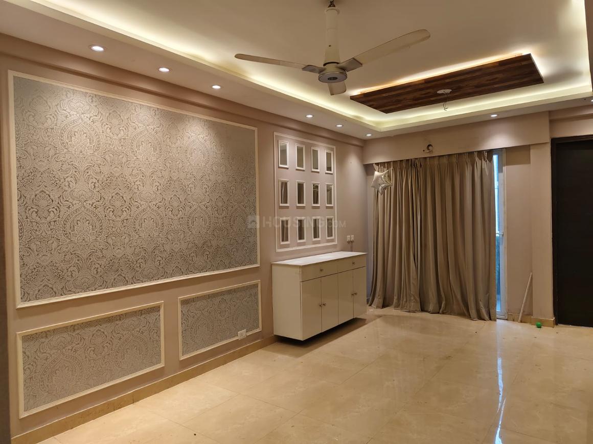 4 BHK for rent in Sector 33, Gurugram — semi-furnished — 2000 sq.ft — Central Park Flower Valley