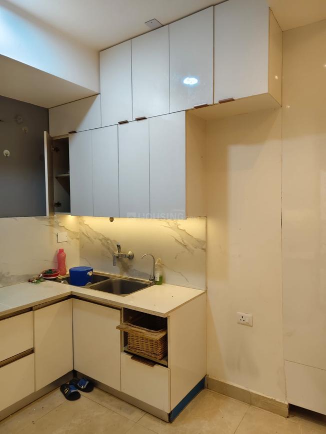 4 BHK for rent in Sector 33, Gurugram — semi-furnished — 2000 sq.ft — Central Park Flower Valley