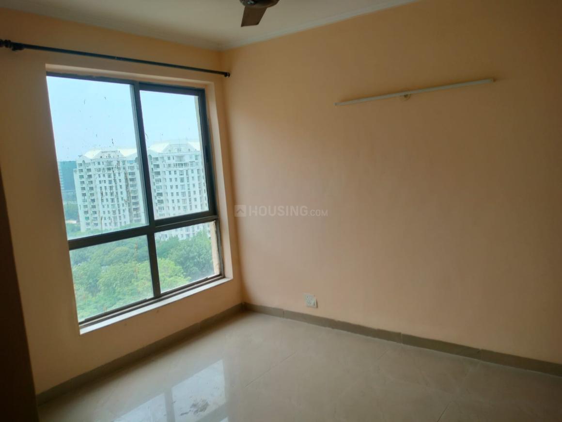 4 BHK for rent in Sector 33, Gurugram — 1800 sq.ft — Unitech The Residences