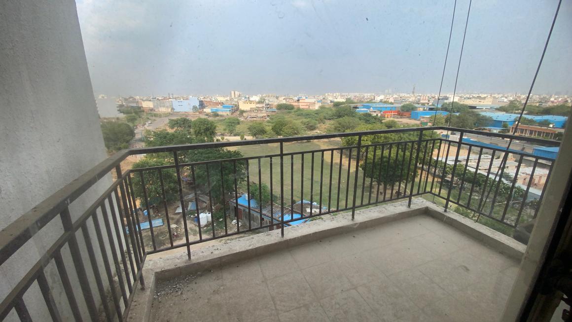 4 BHK for rent in Sector 37C, Gurugram — semi-furnished — 2035 sq.ft — Imperia Esfera