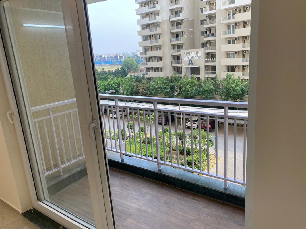 4 BHK for rent in Sector 37d, Gurugram — semi-furnished — 1850 sq.ft — BPTP Spacio