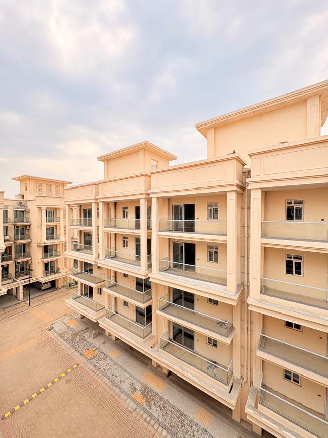 4 BHK for rent in Sector 37D, Gurugram — semi-furnished — 1800 sq.ft — Signature Global City 37D Phase 2