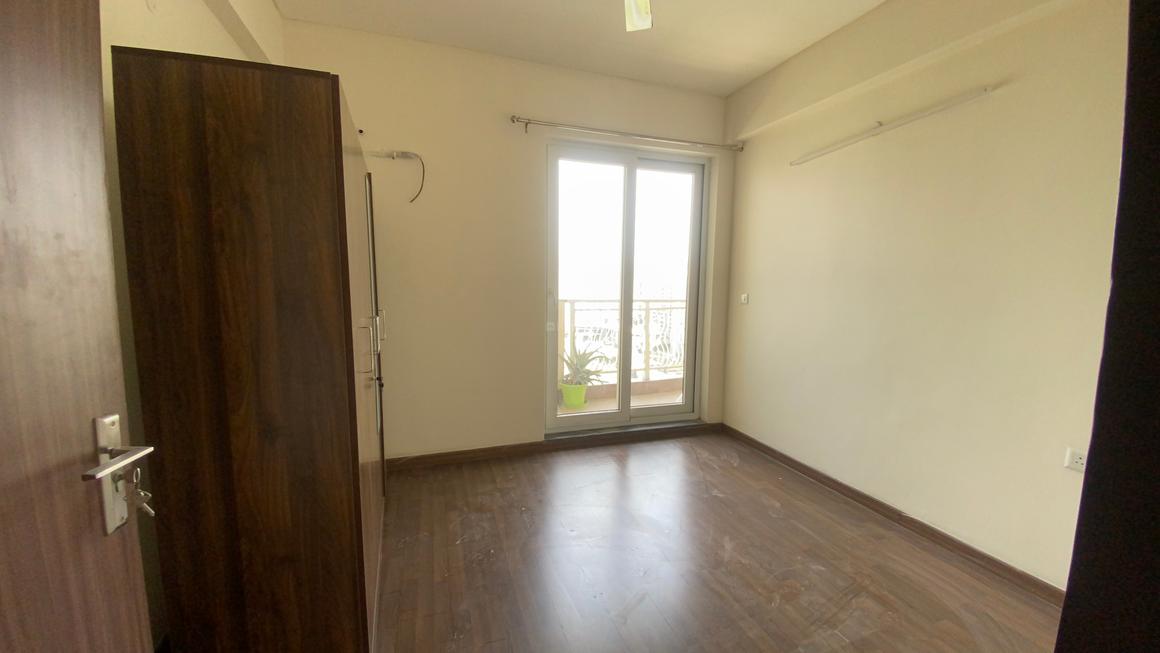 4 BHK for rent in Sector 37D, Gurugram — semi-furnished — 2150 sq.ft — BPTP Terra