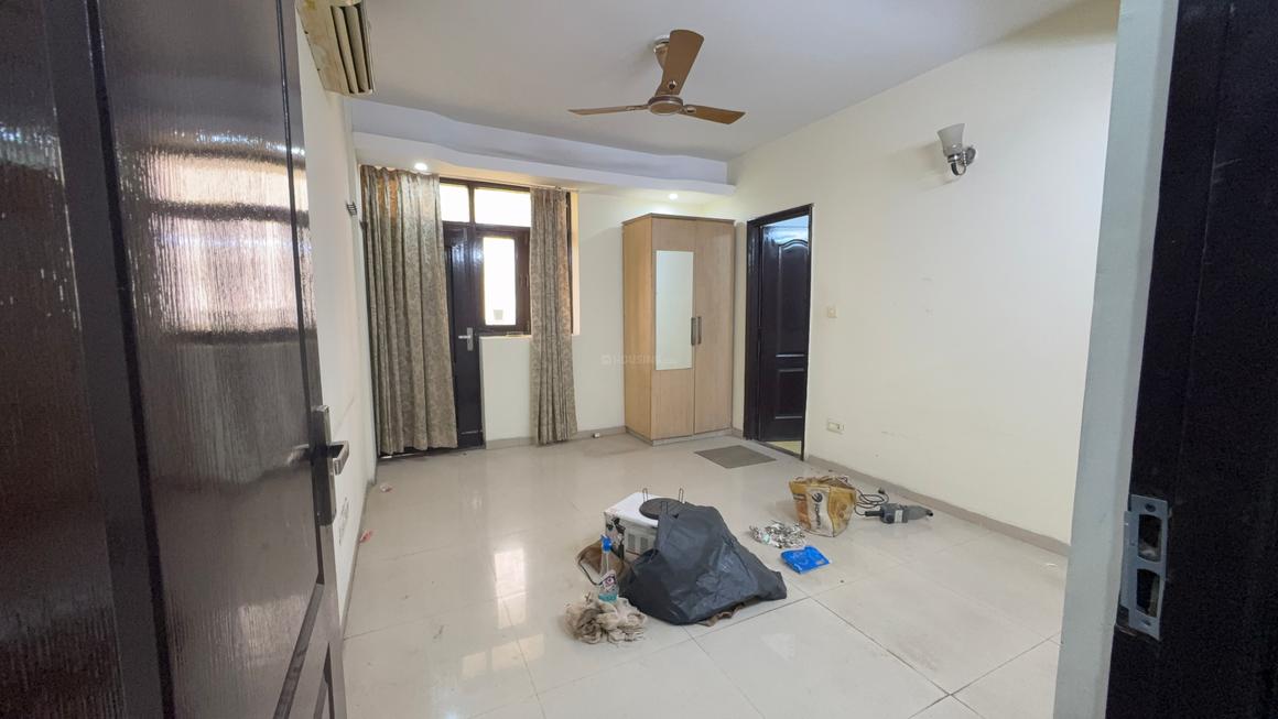 4 BHK for rent in Sector 39, Gurugram — semi-furnished — 3100 sq.ft — K W Royal Court