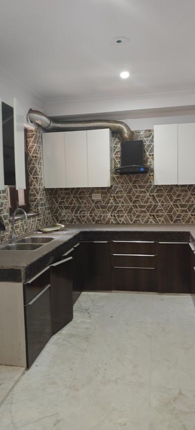 4 BHK for rent in Sector 40, Gurugram — semi-furnished — 2500 sq.ft