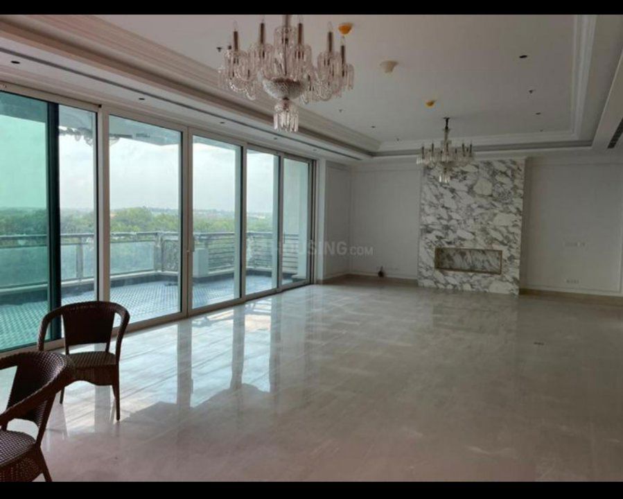 4 BHK for rent in Sector 42, Gurugram — semi-furnished — 4000 sq.ft — DLF The Camellias