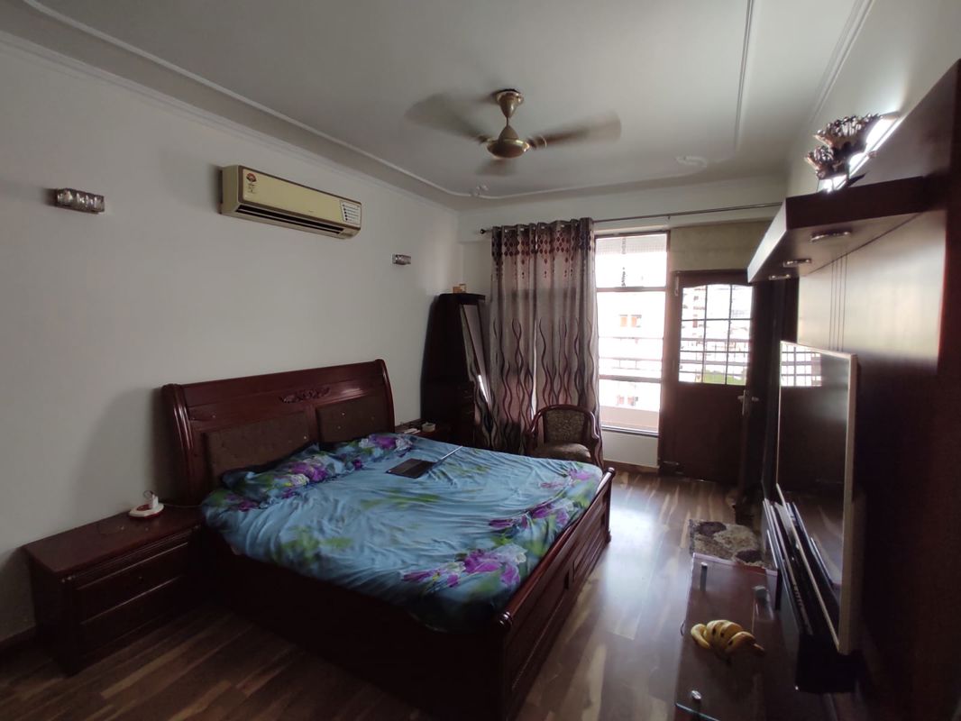 4 BHK for rent in Sector 45, Gurugram — furnished — 2400 sq.ft — Doordarshan Flat