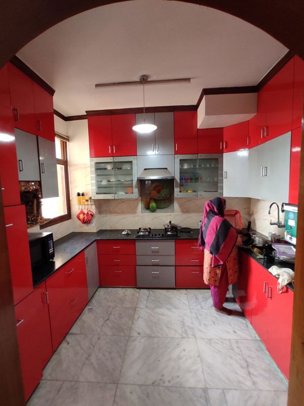 4 BHK for rent in Sector 45, Gurugram — semi-furnished — 2400 sq.ft — Doordarshan Flat