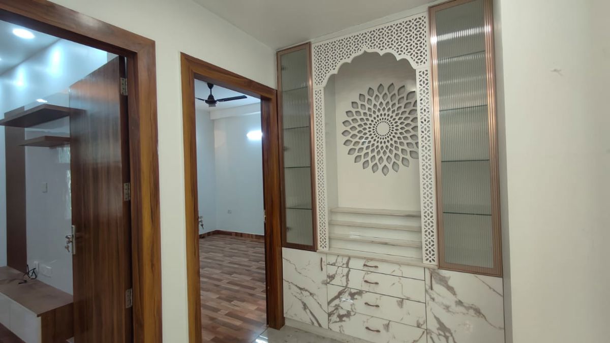 4 BHK for rent in Sector 48, Gurugram — semi-furnished — 3600 sq.ft — Ashiana Silver Crest