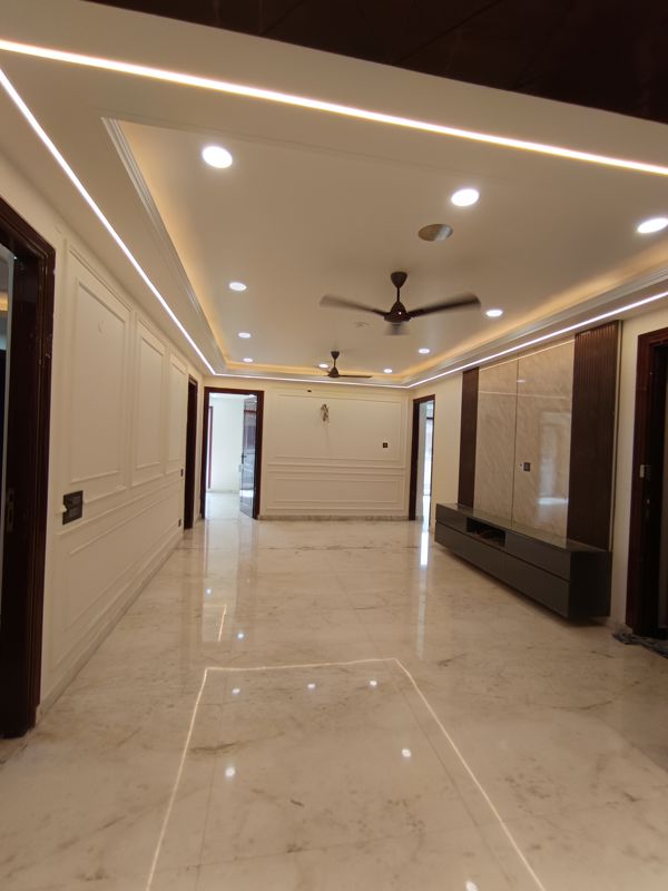 4 BHK for rent in Sector 48, Gurugram — semi-furnished — 360 sq.ft — Ashiana Silver Crest