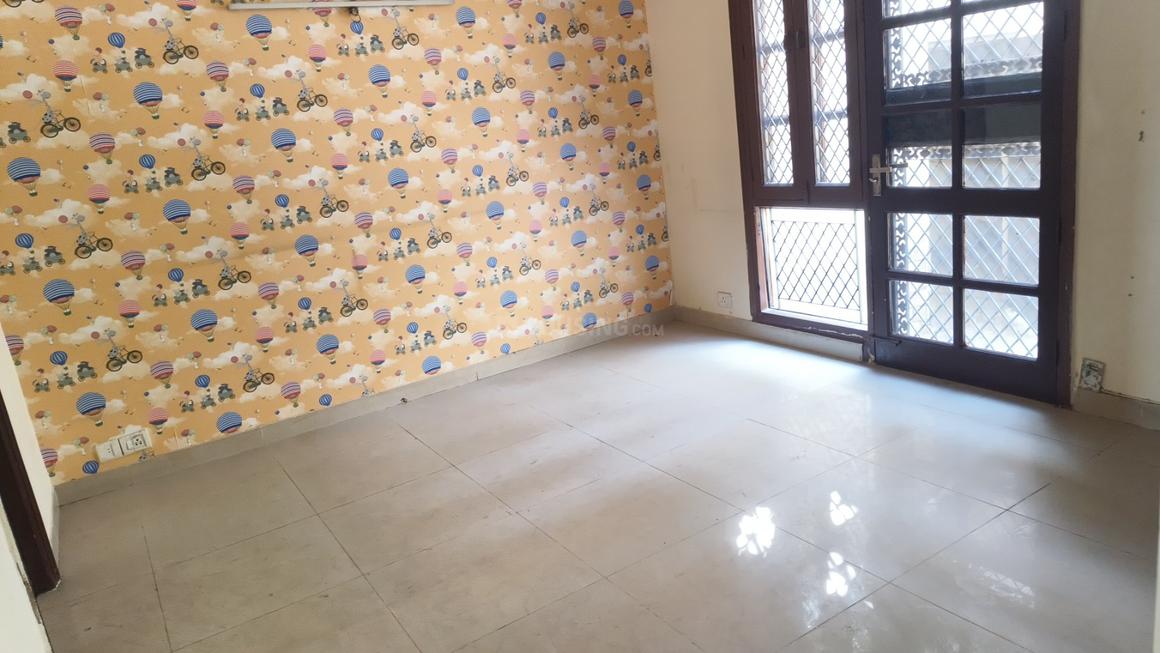 4 BHK for rent in Sector 50, Gurugram — semi-furnished — 1800 sq.ft — Eros Rosewood Villas