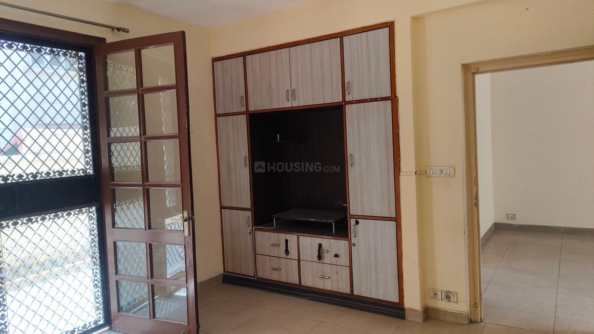4 BHK for rent in Sector 50, Gurugram — semi-furnished — 2200 sq.ft — Eros Rosewood Villas