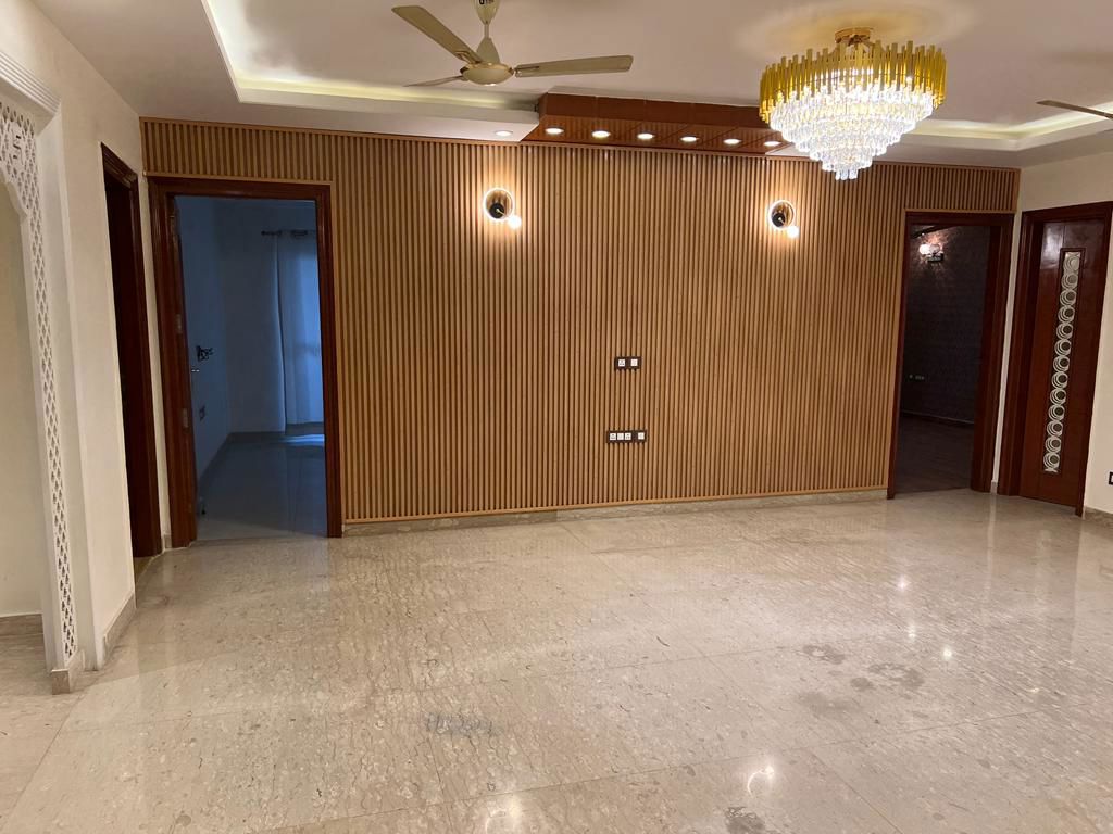 4 BHK for rent in Sector 51, Gurugram — semi-furnished — 3100 sq.ft — SS Mayfield Gardens