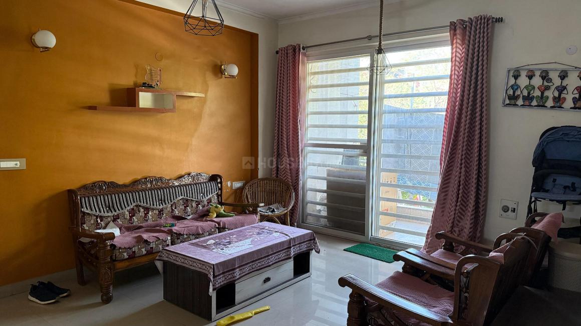 4 BHK for rent in Sector 51, Gurugram — semi-furnished — 1673 sq.ft — Orchid Island