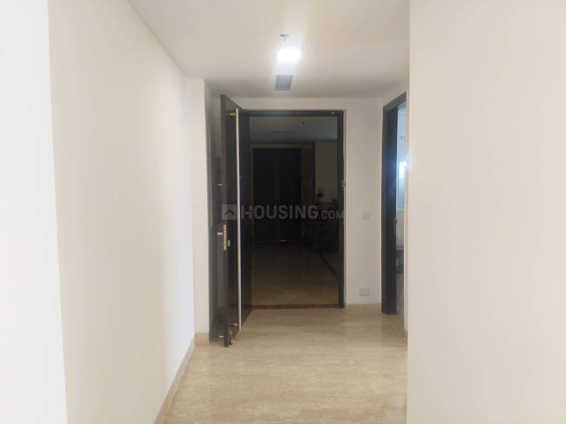4 BHK for rent in Sector 53, Gurugram — semi-furnished — 2500 sq.ft — DLF Trinity Towers