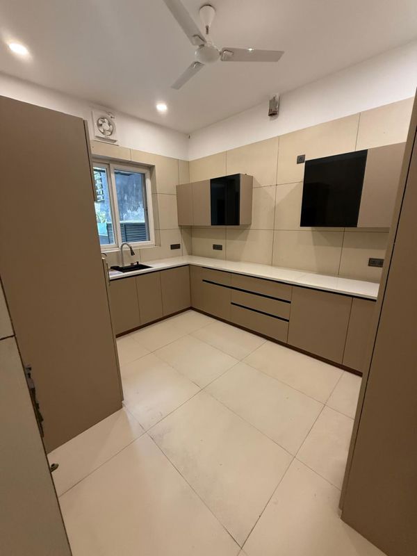 4 BHK for rent in Sector 54, Gurugram — semi-furnished — 3000 sq.ft — Abw La Lagune