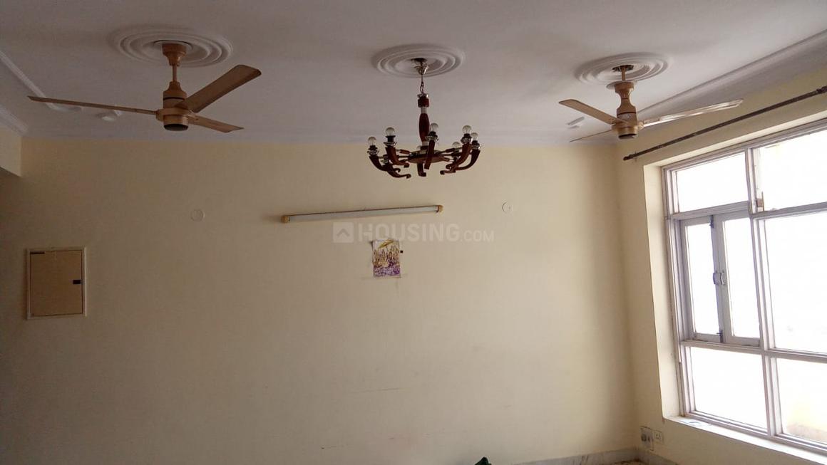 4 BHK for rent in Sector 56, Gurugram — semi-furnished — 2300 sq.ft — CGHS Medinova Apartment