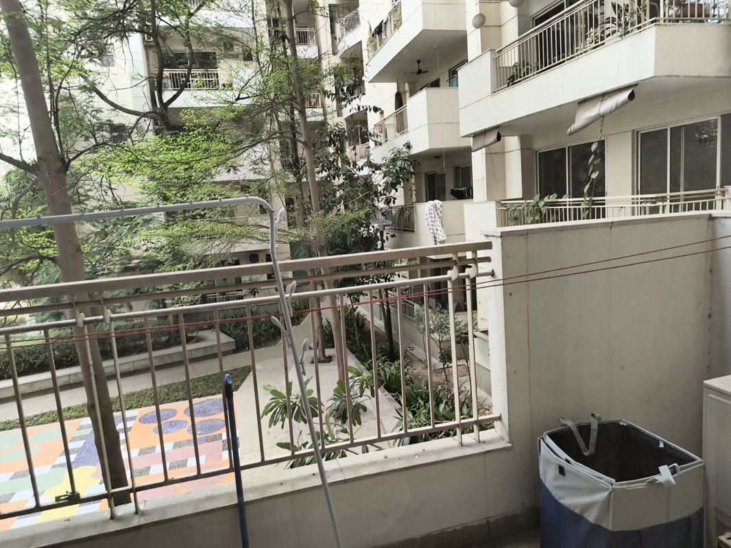 4 BHK for rent in Sector 67, Gurugram — semi-furnished — 2350 sq.ft — Bestech Park View Spa Next