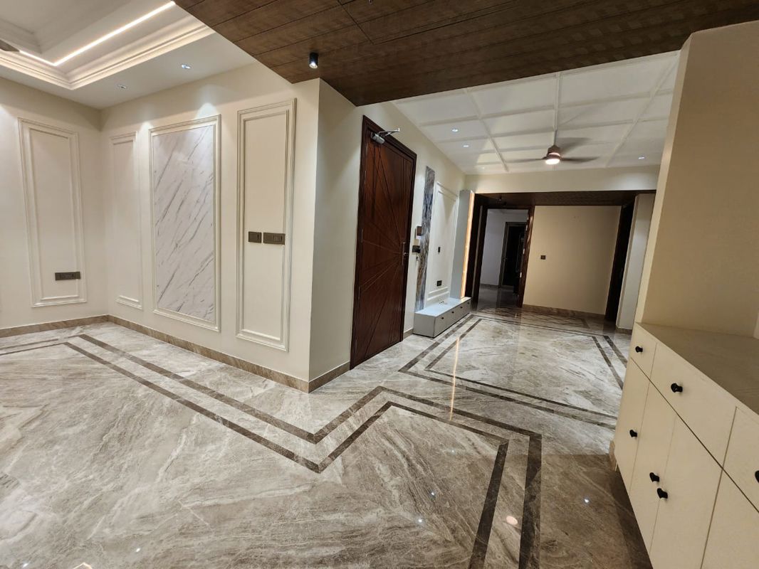 4 BHK for rent in Sector 67, Gurugram — semi-furnished — 2700 sq.ft — Ansal API Esencia