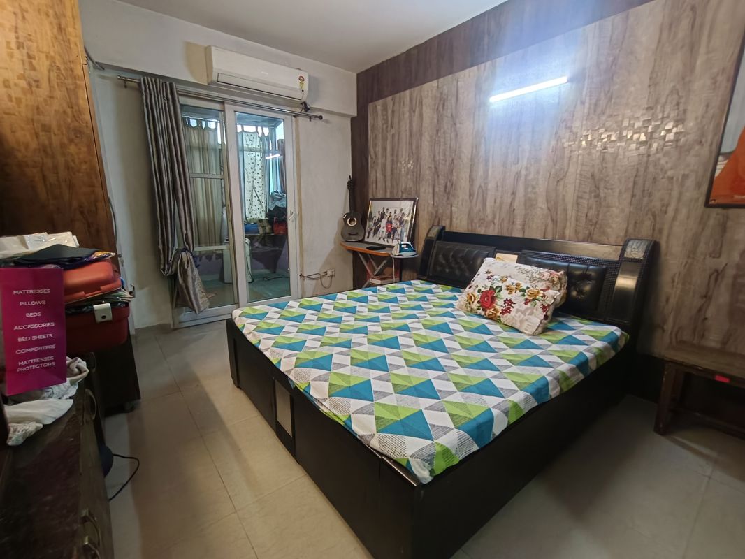 4 BHK for rent in Sector 69, Gurugram — furnished — 2400 sq.ft — Tulip Purple