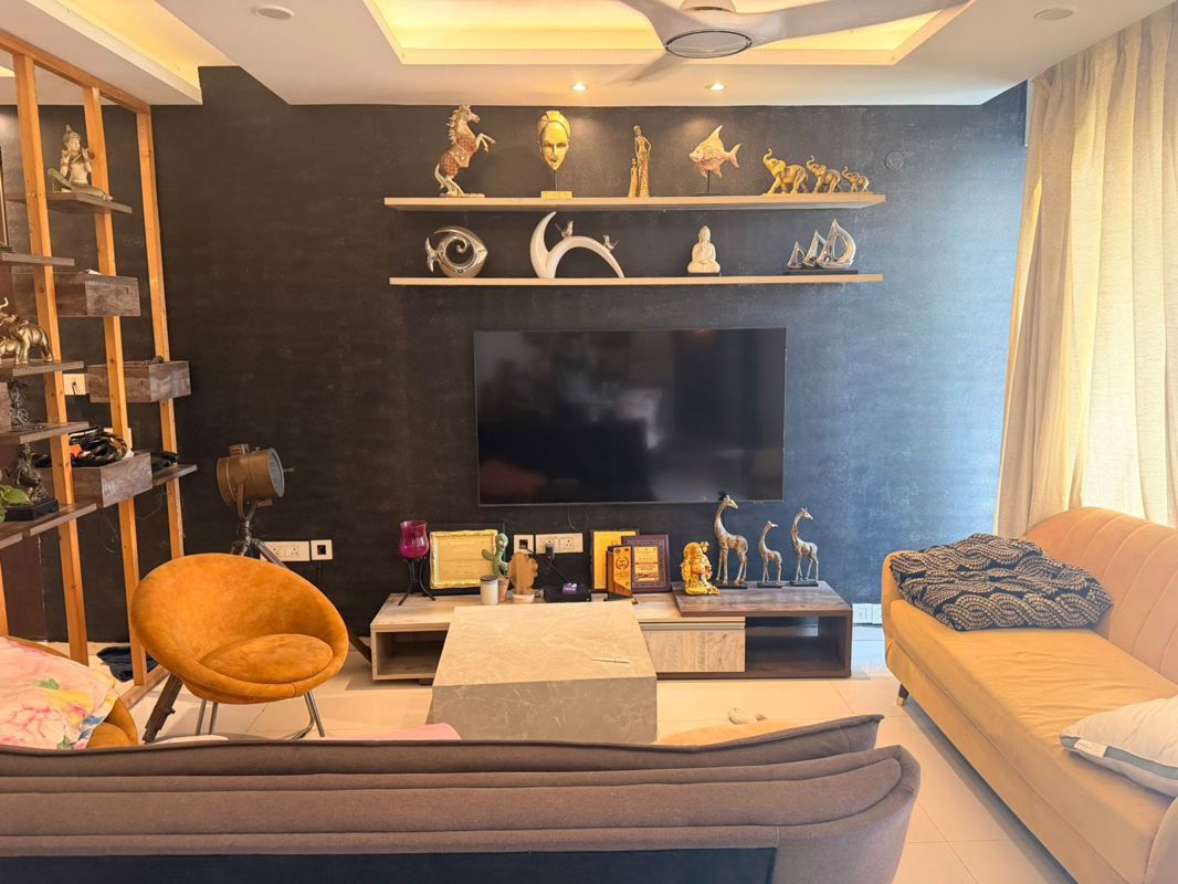 4 BHK for rent in Sector 69, Gurugram — furnished — 1800 sq.ft — Tulip Violet