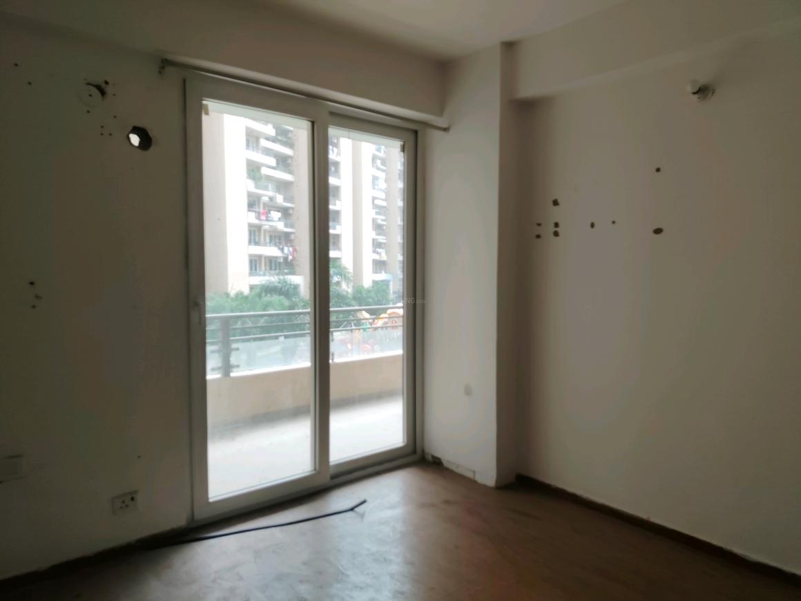 4 BHK for rent in Sector 69, Gurugram — semi-furnished — 2010 sq.ft — Tulip Violet