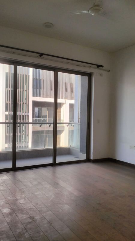 4 BHK for rent in Sector 72, Gurugram — semi-furnished — 2905 sq.ft — Tata Primanti Phase 2