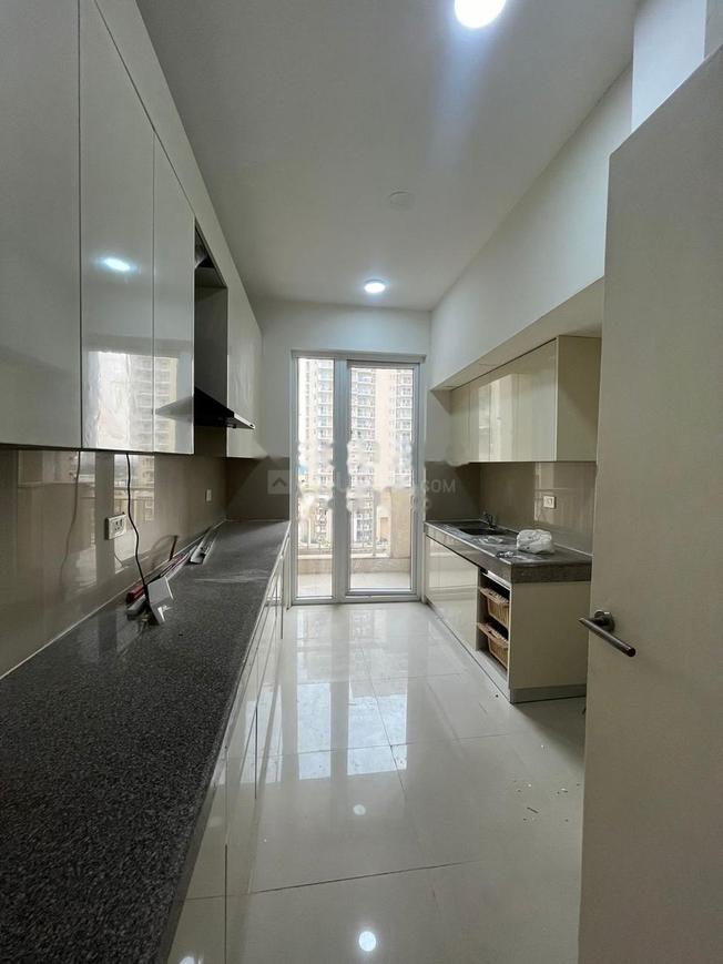 4 BHK for rent in Sector 77, Gurugram — semi-furnished — 3100 sq.ft — Emaar Palm Hills