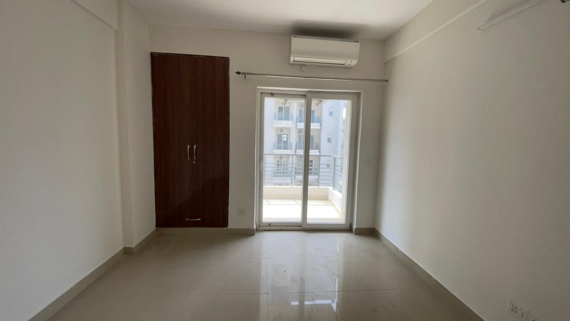 4 BHK for rent in Sector 84, Gurugram — semi-furnished — 1918 sq.ft — Spaze Privy AT4