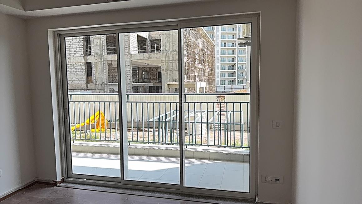 4 BHK for rent in Sector 85, Gurugram — semi-furnished — 2600 sq.ft — Godrej Air