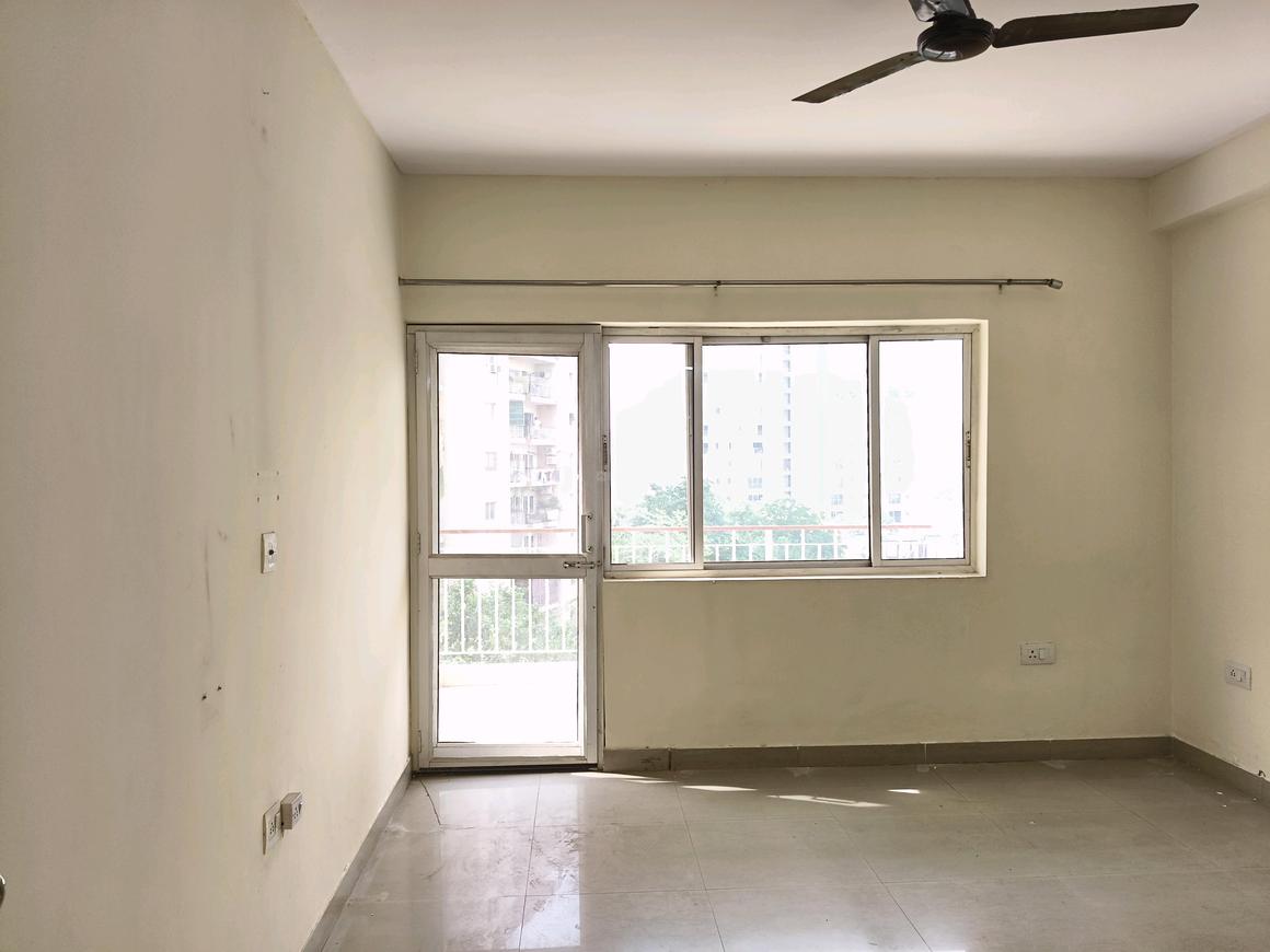 4 BHK for rent in Sector 85, Gurugram — semi-furnished — 1750 sq.ft — Orris Carnation Residency