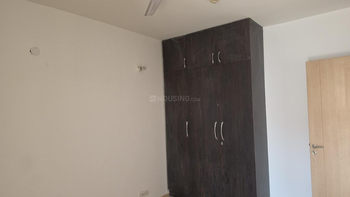4 BHK for rent in Sector 86, Gurugram — semi-furnished — 2000 sq.ft — DLF New Town Heights 1