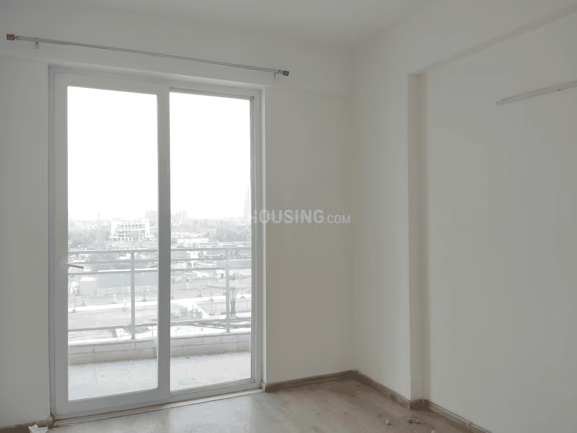 4 BHK for rent in Sector 86, Gurugram — semi-furnished — 2200 sq.ft — DLF New Town Heights 1
