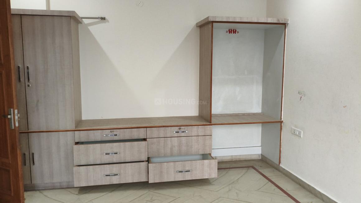 4 BHK for rent in Sector 9, Gurugram — semi-furnished — 4500 sq.ft