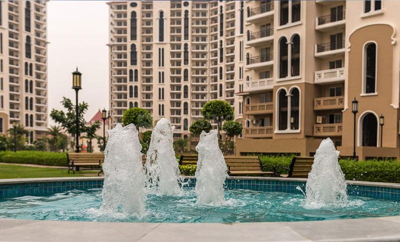 4 BHK for rent in Sector 90, Gurugram — semi-furnished — 2650 sq.ft — DLF New Town Heights 1