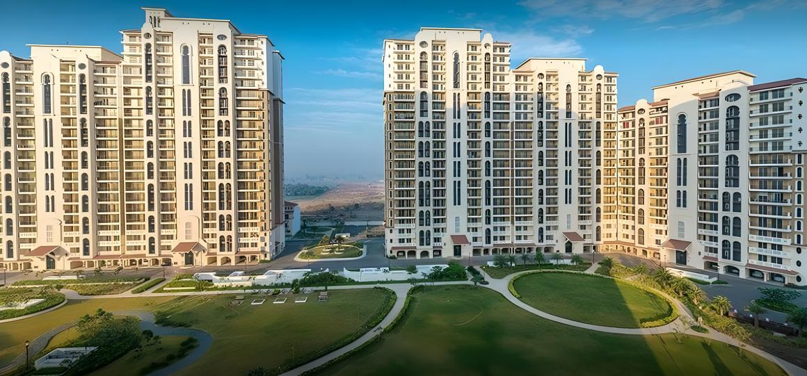 4 BHK for rent in Sector 91, Gurugram — semi-furnished — 2105 sq.ft — DLF New Town Heights