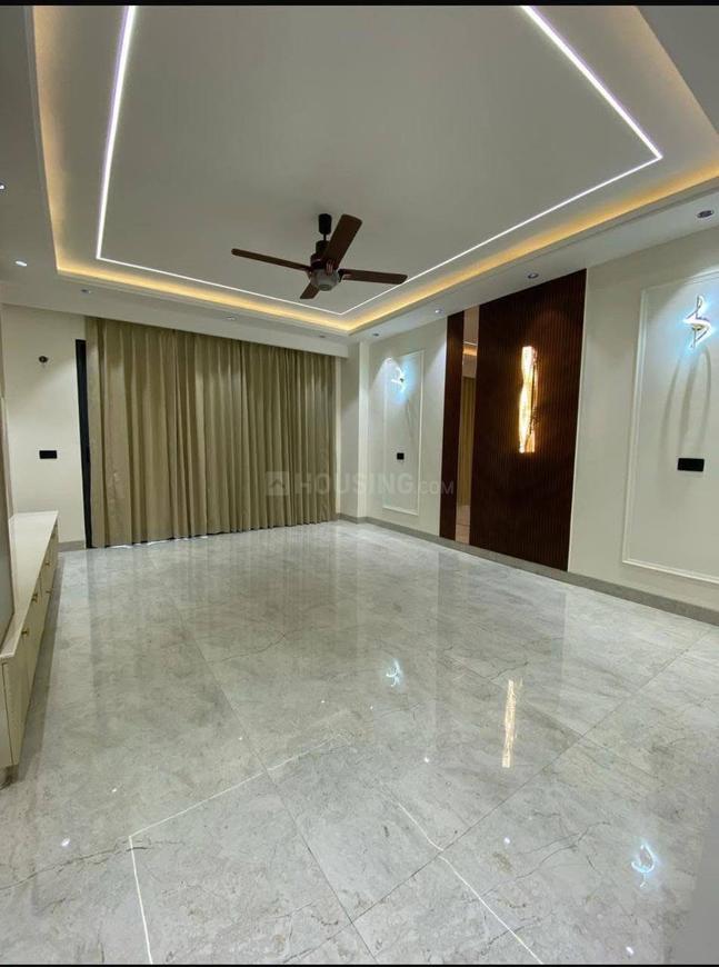 4 BHK for rent in Sector 91, Gurugram — semi-furnished — 3600 sq.ft — DLF Independent Floors At DLF Gardencity