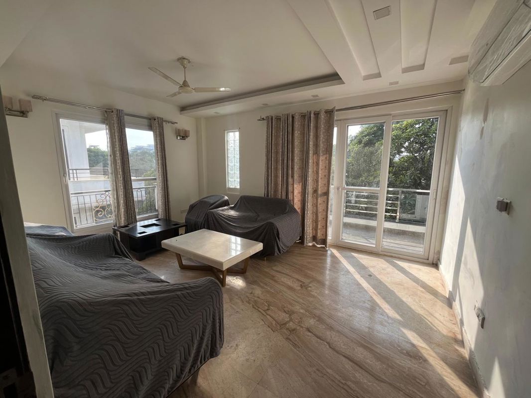 4 BHK for rent in South City 2, Gurugram — furnished — 360 sq.ft