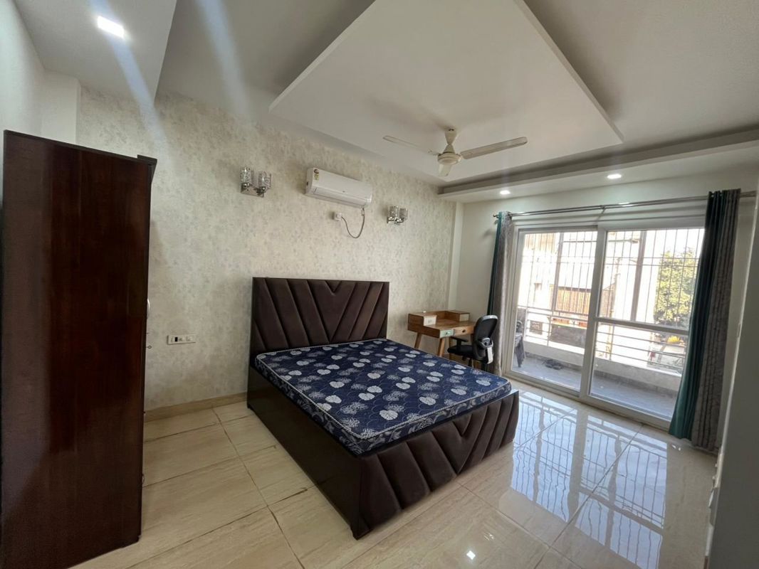 4 BHK for rent in South City 2, Gurugram — furnished — 360 sq.ft