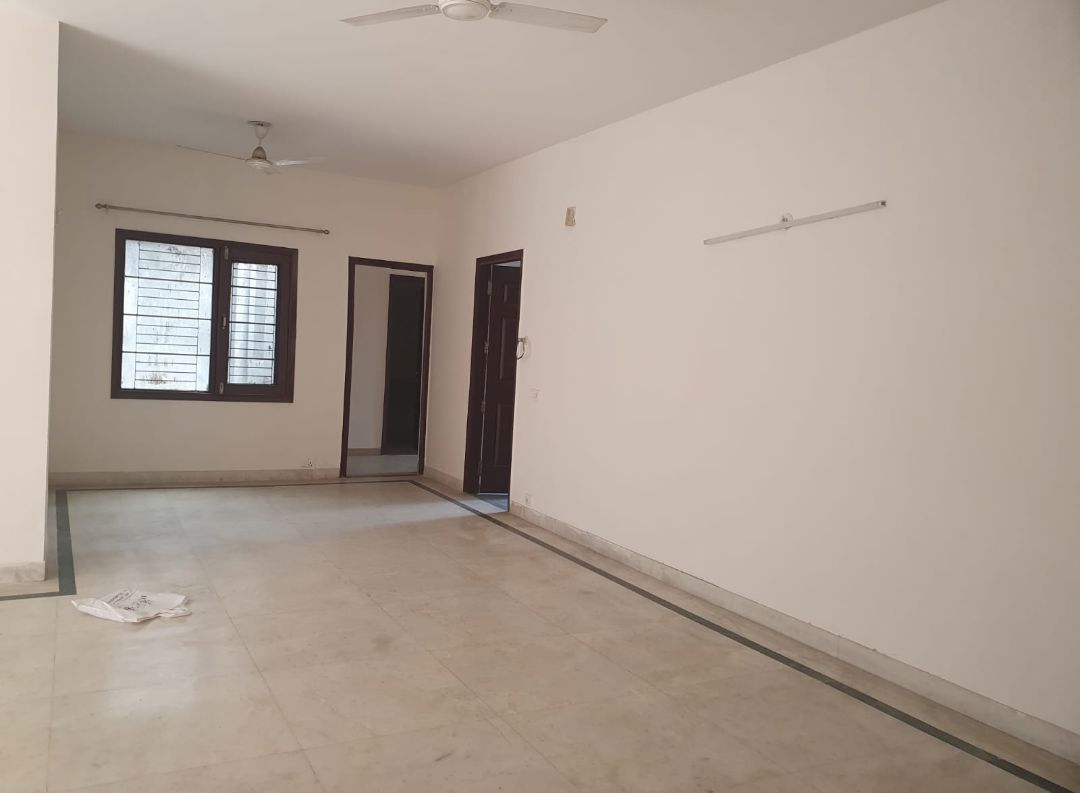 4 BHK for rent in South City 2, Gurugram — semi-furnished — 500 sq.ft