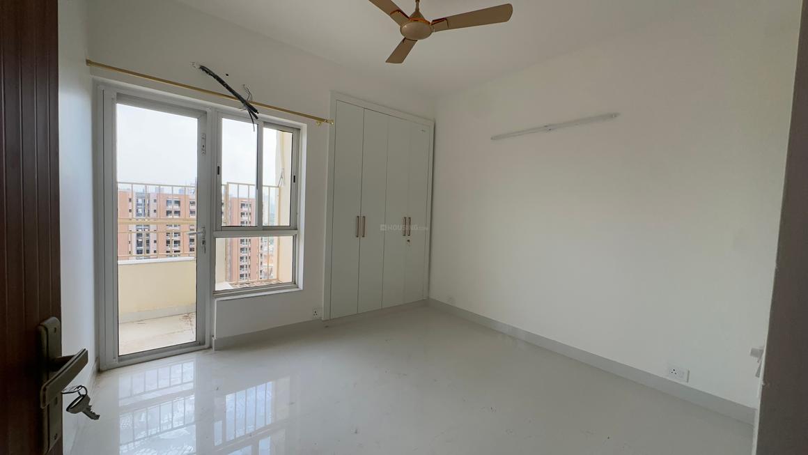 4 BHK for rent in Southern Peripheral Road, Gurugram — semi-furnished — 1576 sq.ft