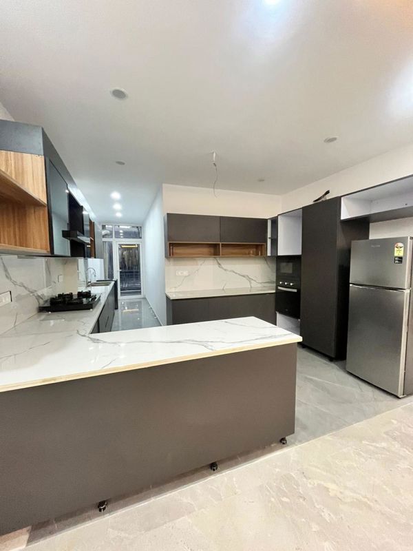 4 BHK for rent in Sushant Lok ii, Gurugram — furnished — 4700 sq.ft