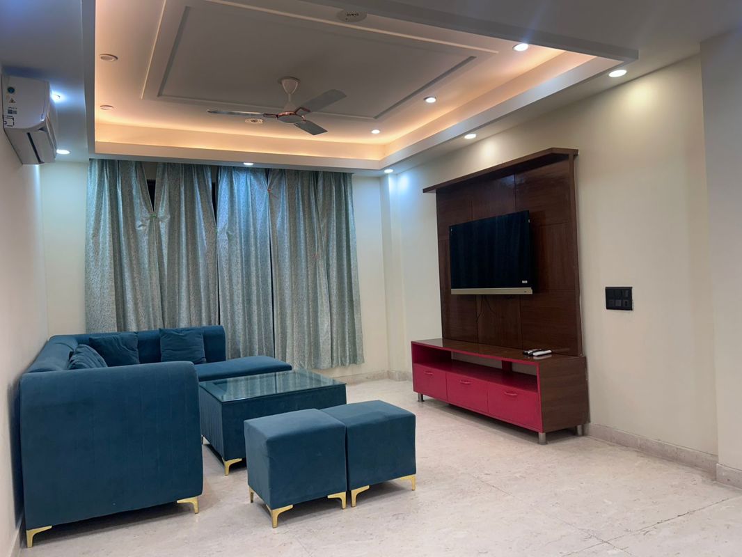 4 BHK for rent in Sushant Lok Iii, Gurugram — furnished — 2700 sq.ft
