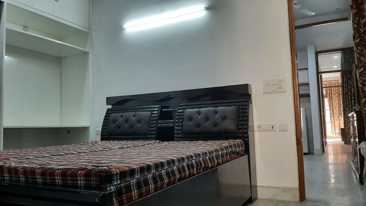 4 BHK for rent in Sushant Lok Iii, Gurugram — unfurnished — 204 sq.ft