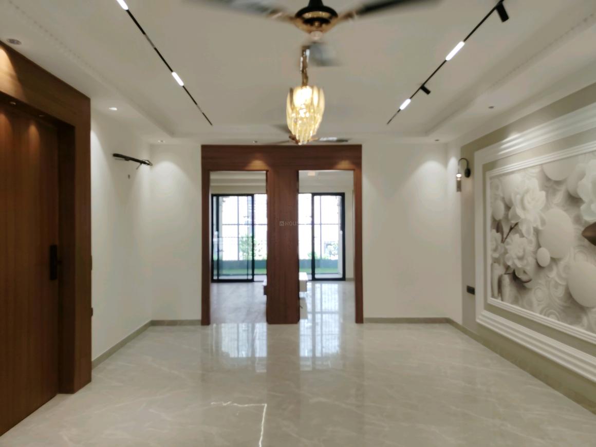 4 BHK for rent in Sushant Lok Phase 1, Gurugram — semi-furnished — 2250 sq.ft